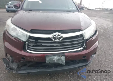 2015 Toyota Highlander Le V6 z USA, uszkodzony, nr VIN 5TDBKRFH6FS222861